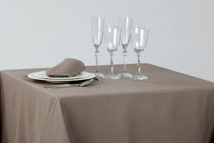 Why choose cotton tablecloths for your wedding?